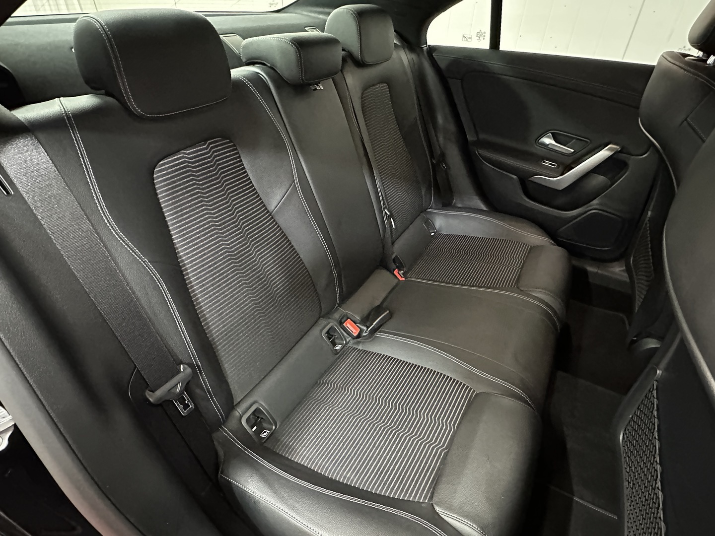 MERCEDES-BENZ CLA 2022