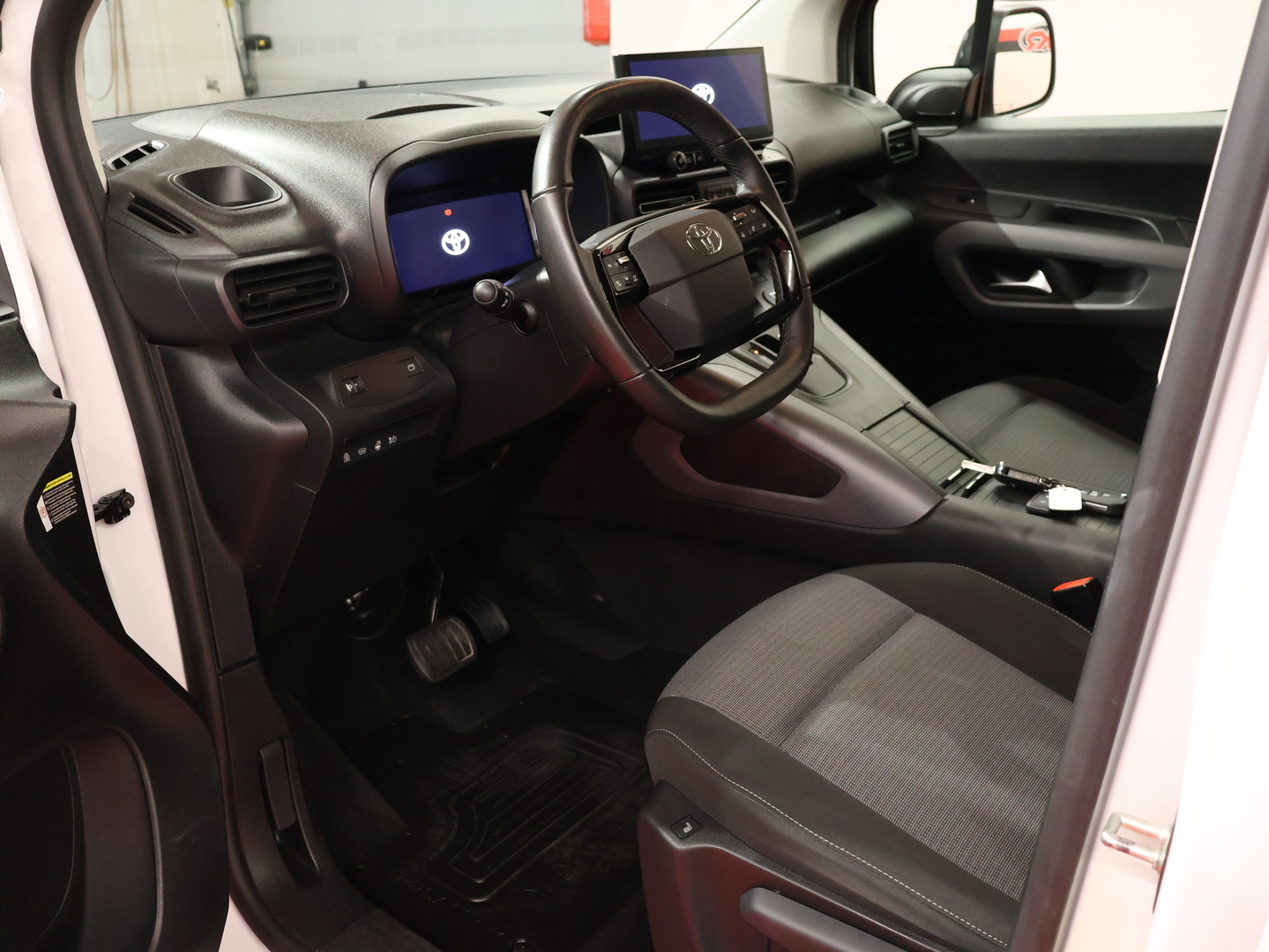 TOYOTA PROACE CITY VERSO 6