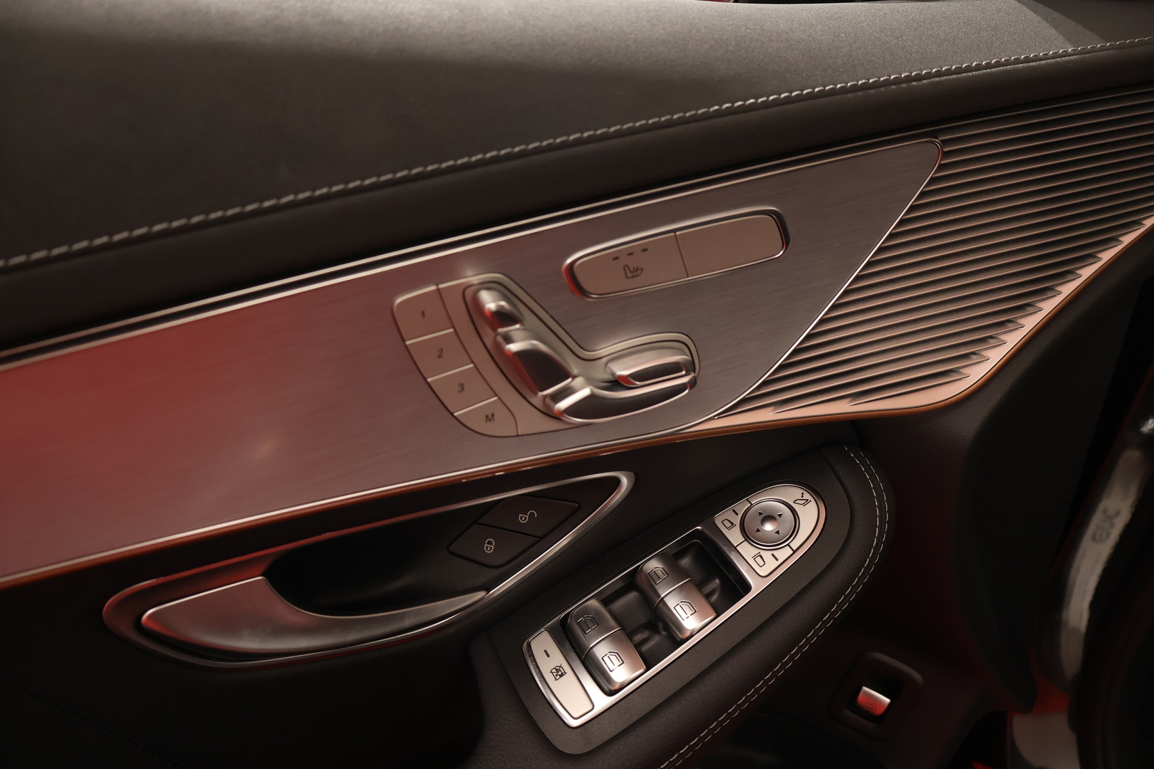 MERCEDES-BENZ EQC 2022