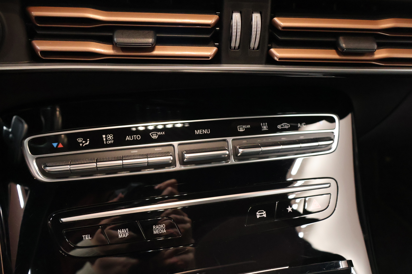 MERCEDES-BENZ EQC 2022