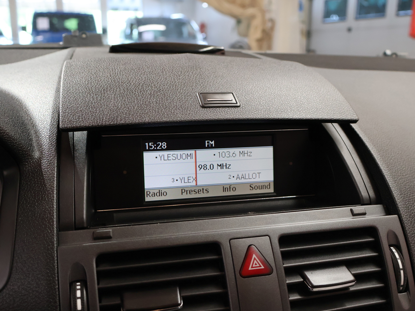 MERCEDES-BENZ C 2010