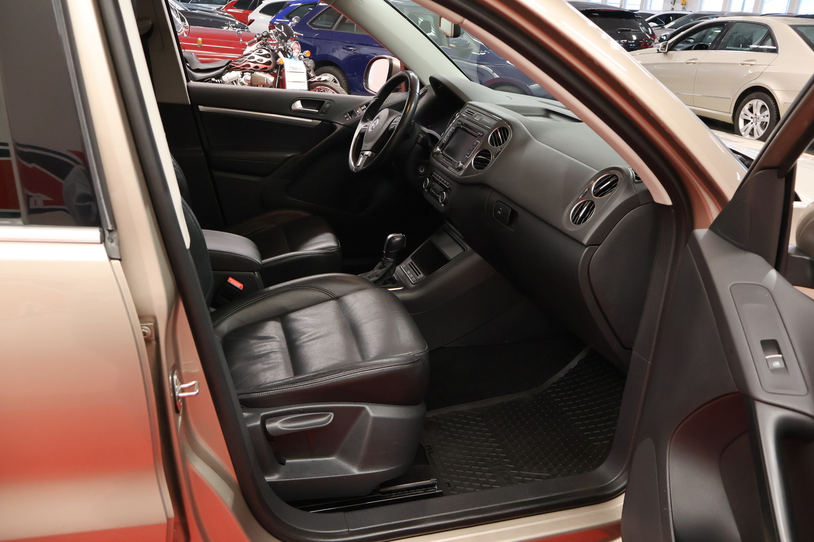 VOLKSWAGEN Tiguan 2015