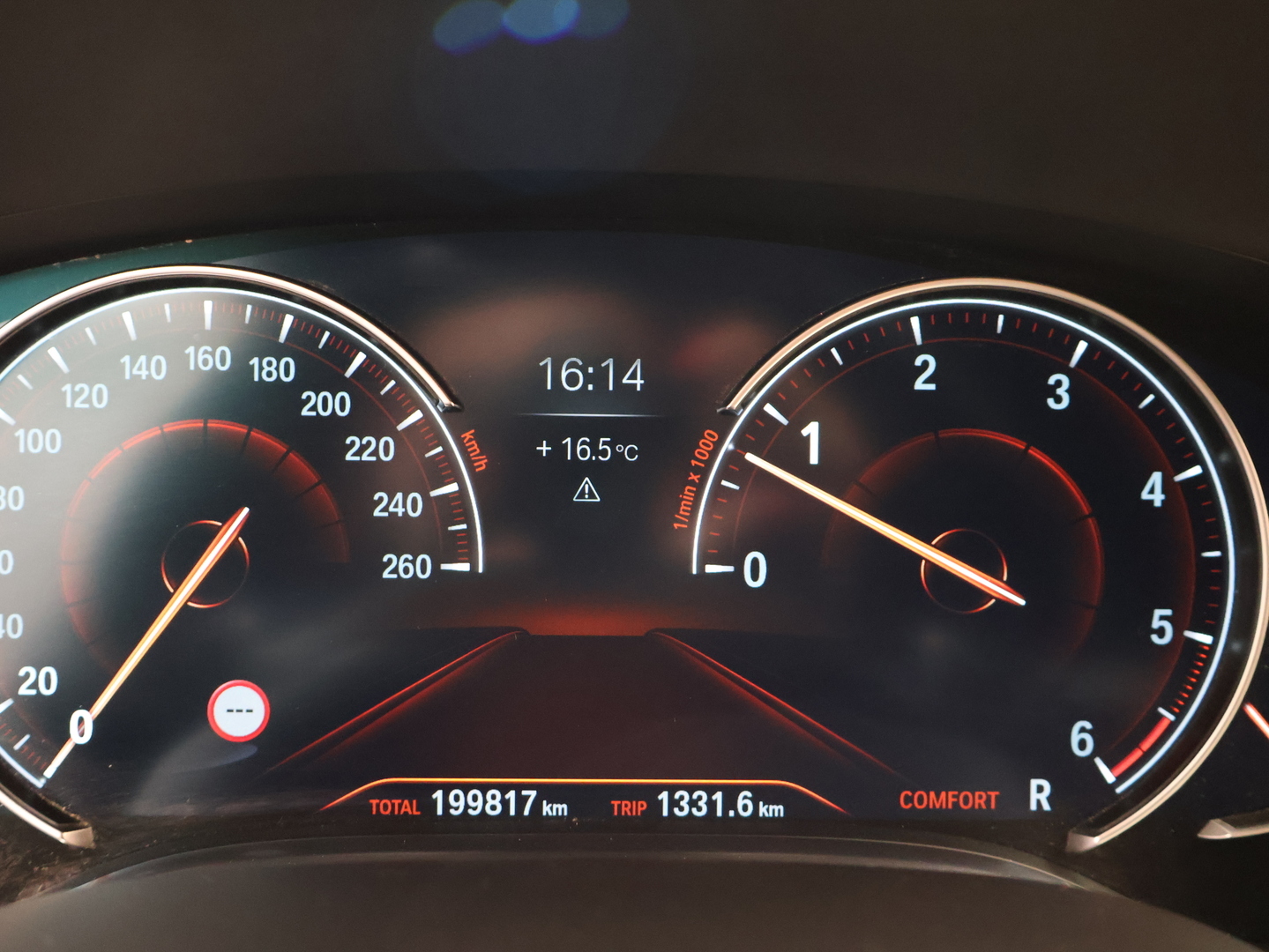 BMW 730 2016