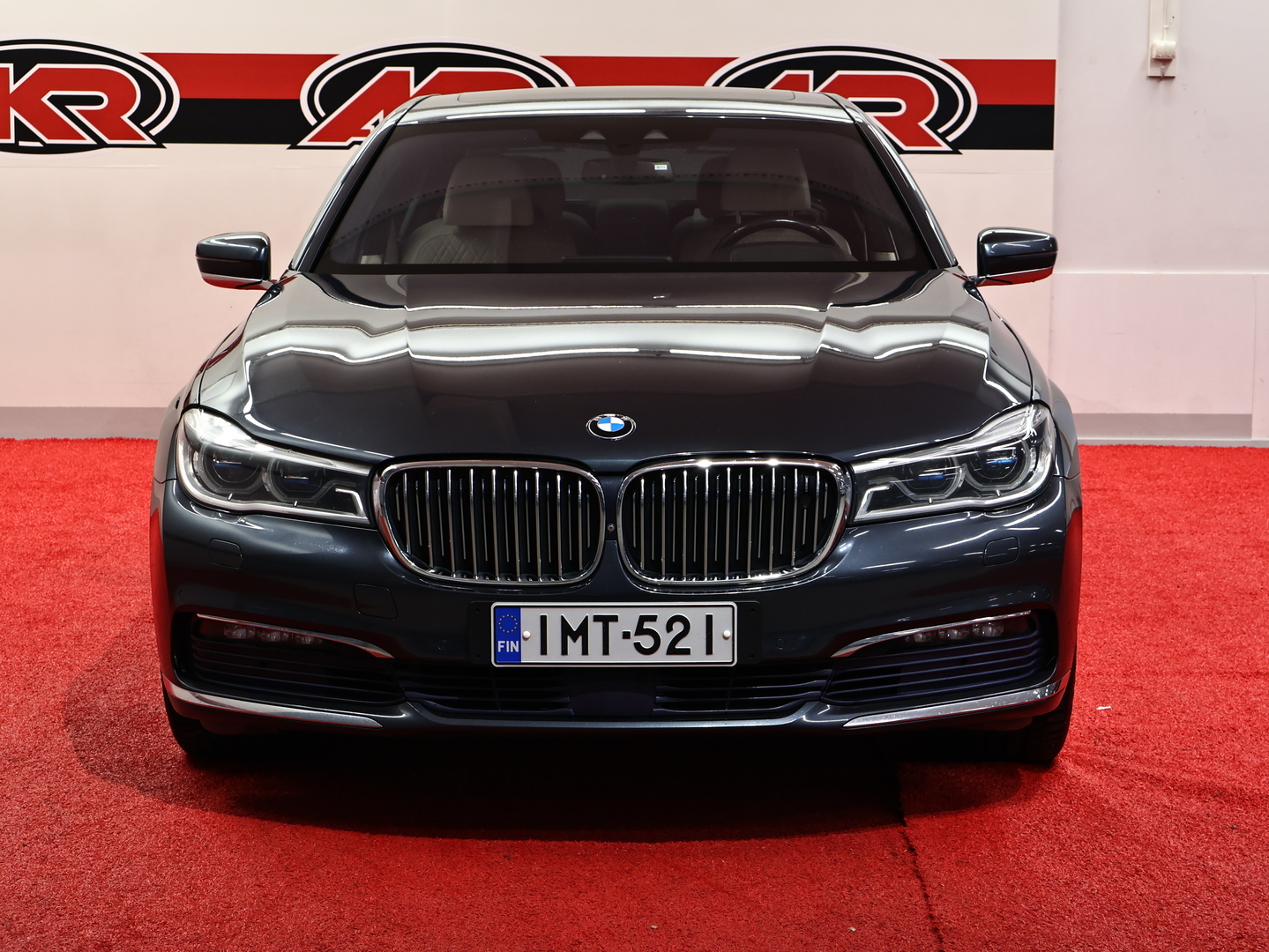 BMW 730 2016