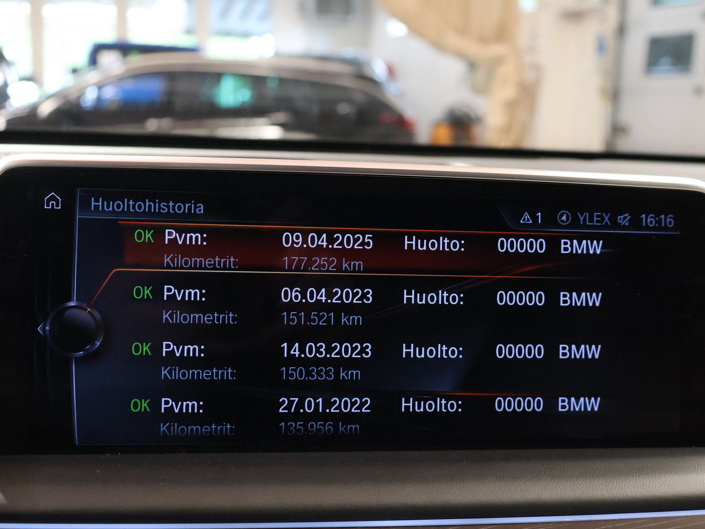 BMW 730 2016