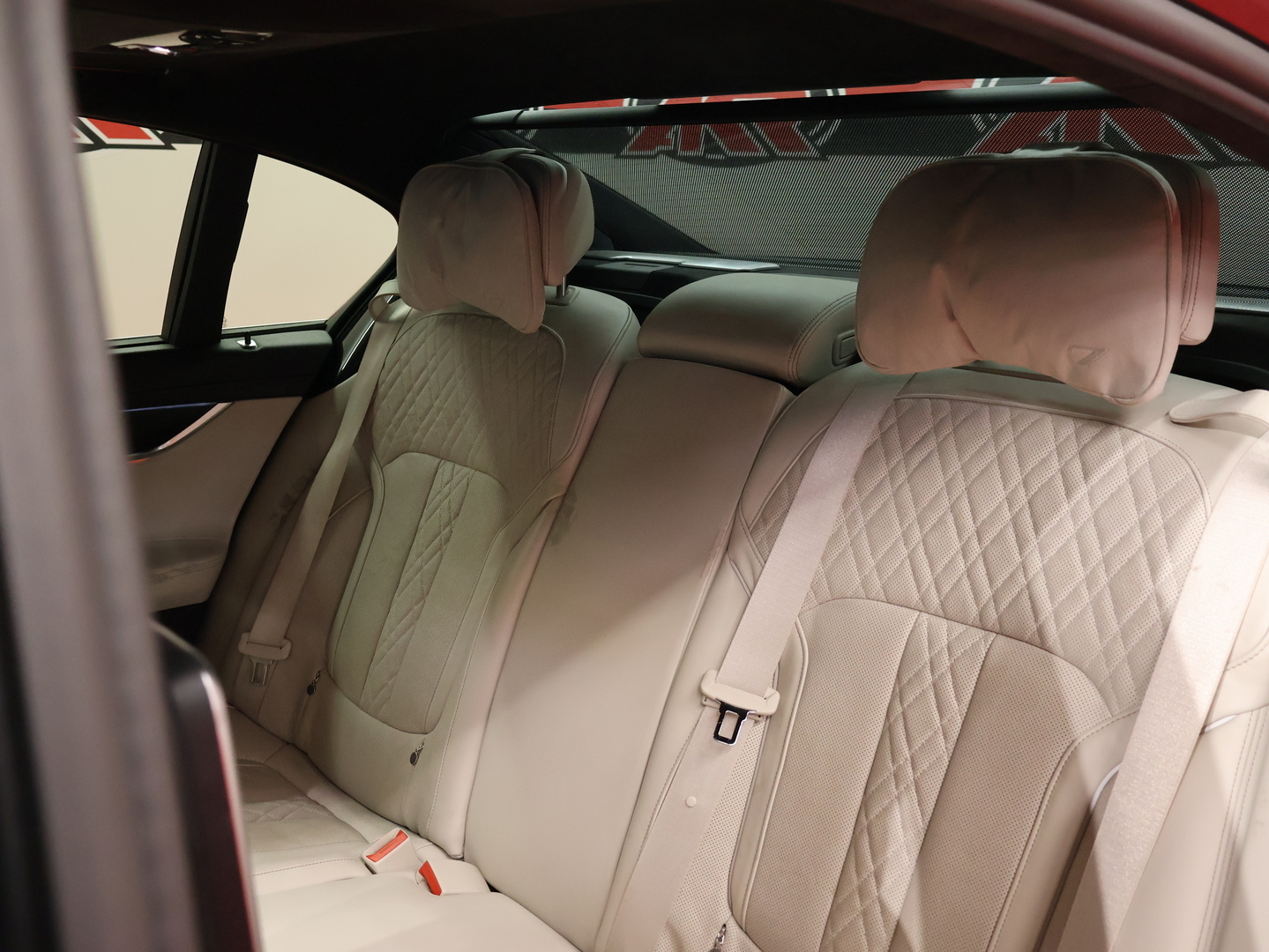 BMW 730 2016