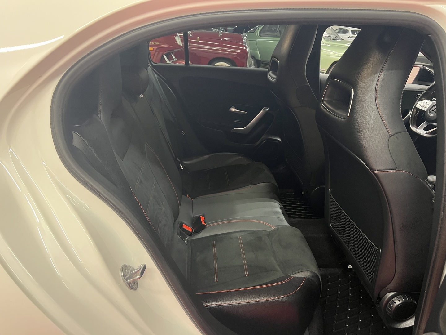 MERCEDES-BENZ A 2018