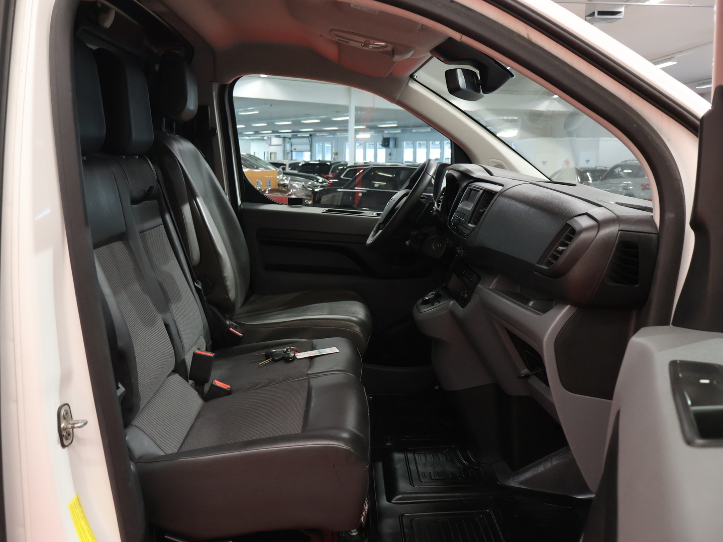 TOYOTA Proace 2020