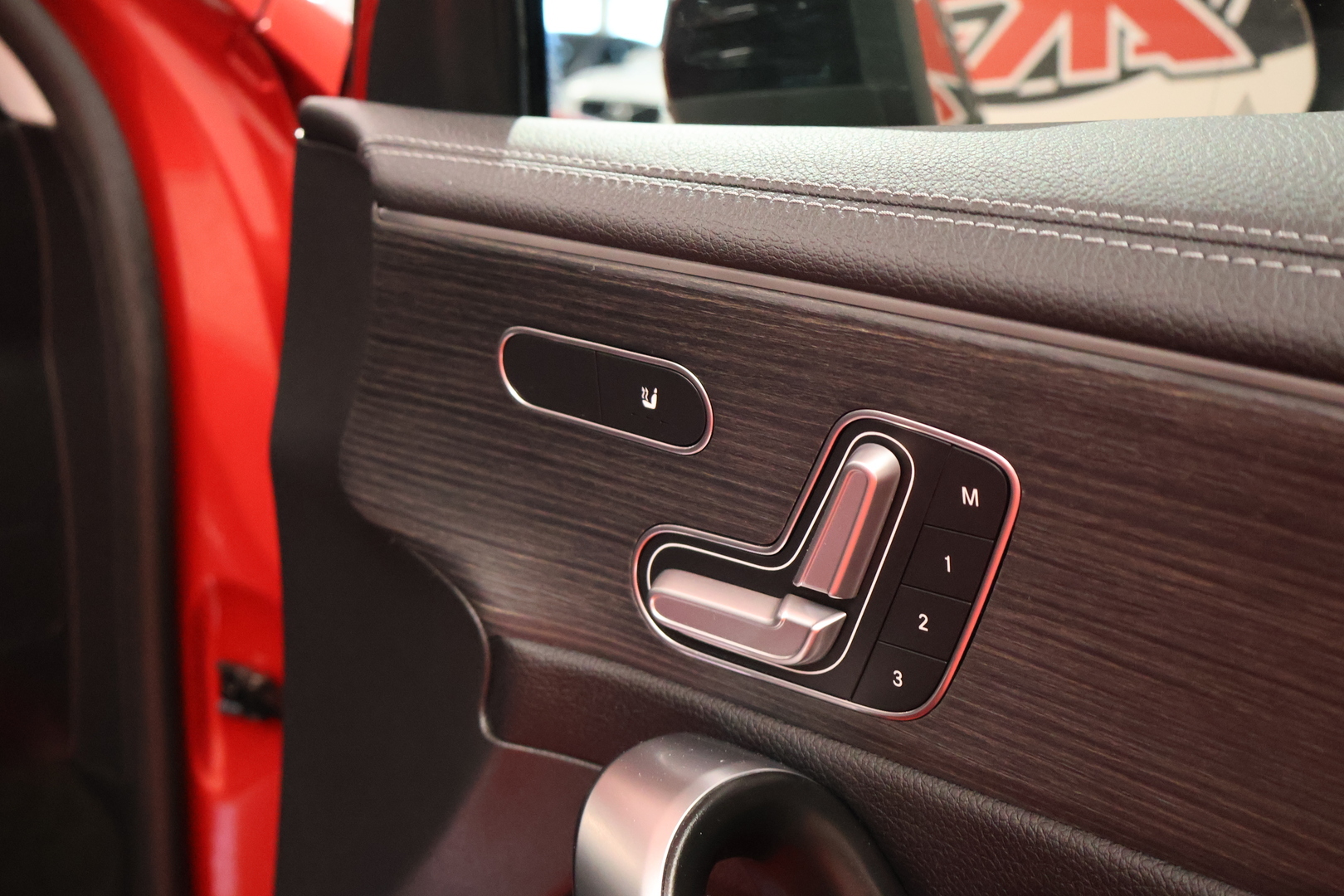 MERCEDES-BENZ A 2020