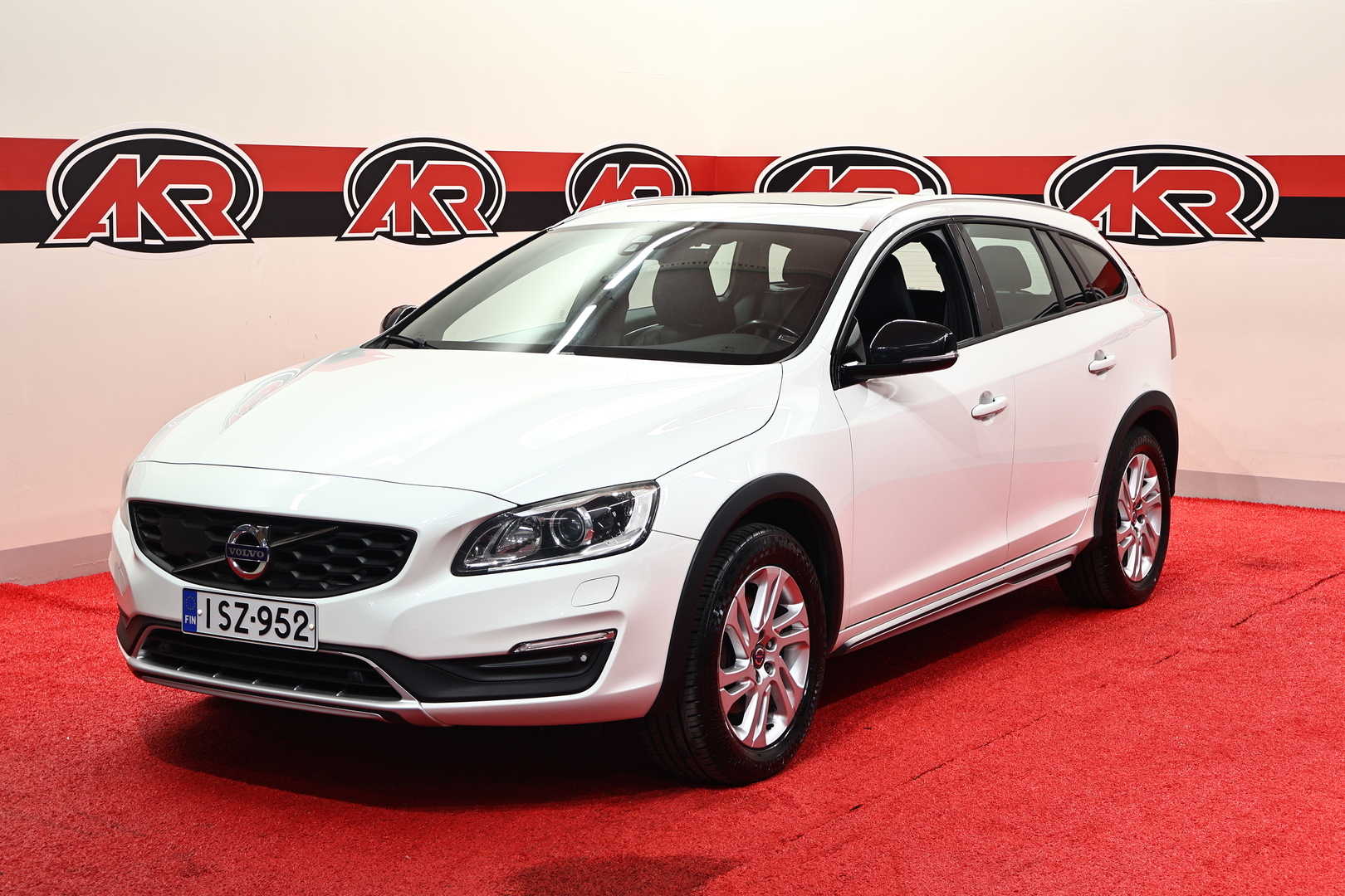 VOLVO V60 Cross Country 2016