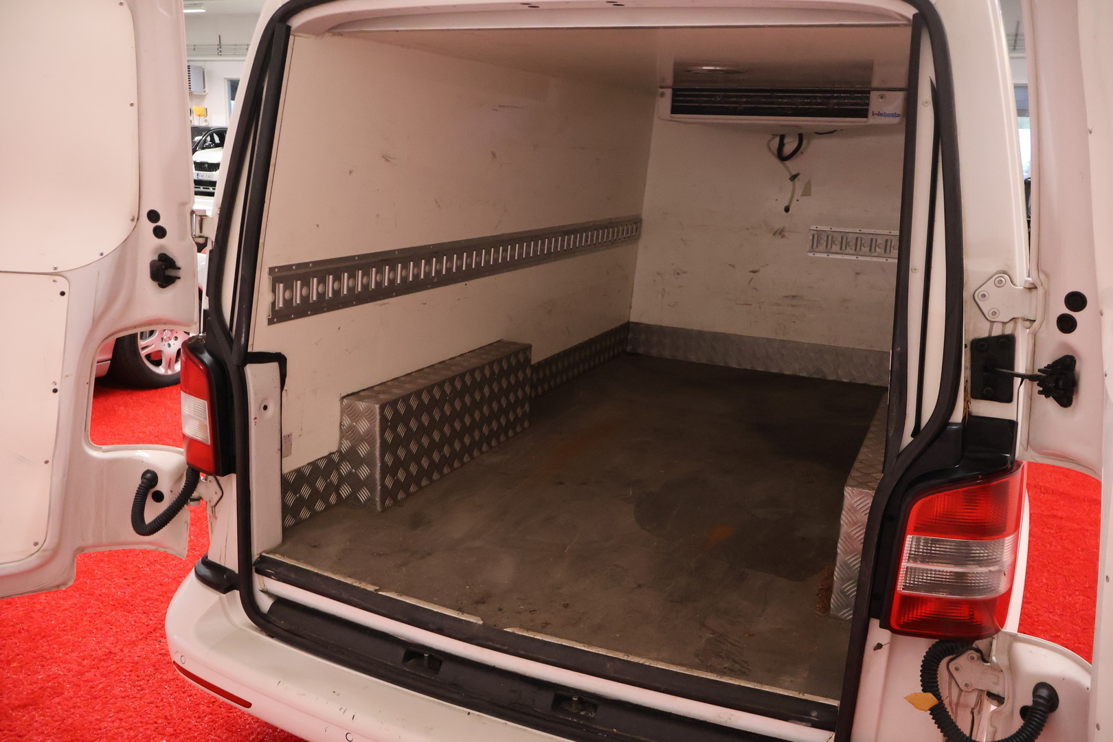 VOLKSWAGEN Transporter 2014