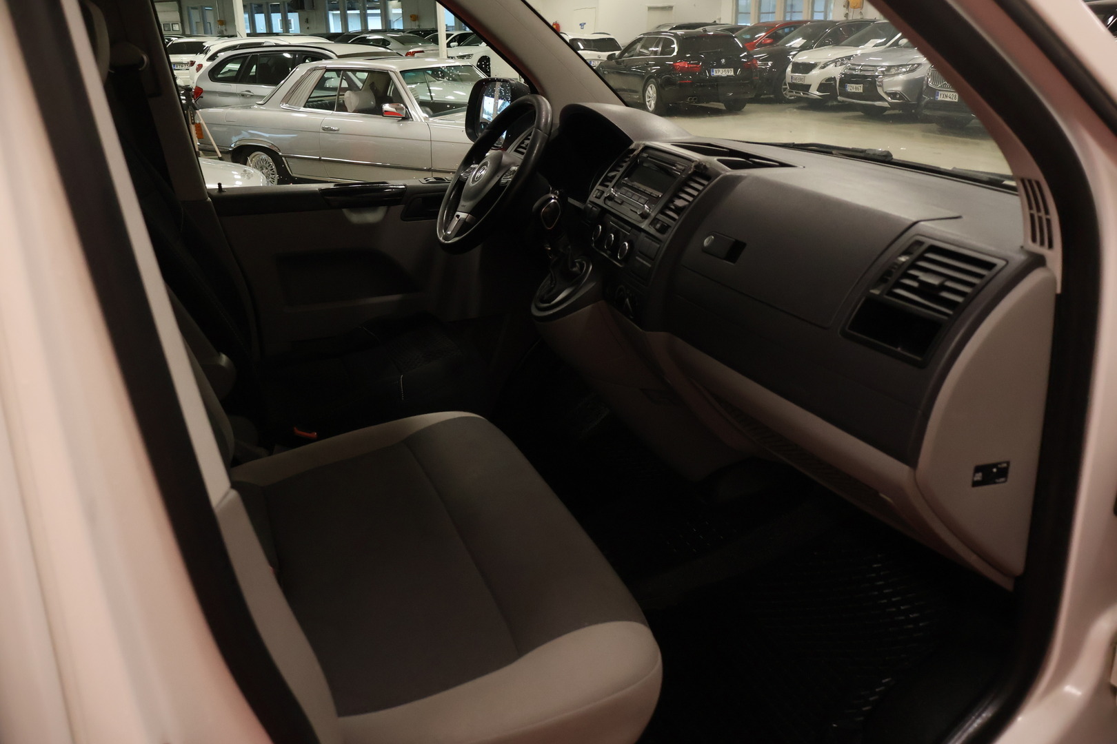 VOLKSWAGEN Transporter 2014