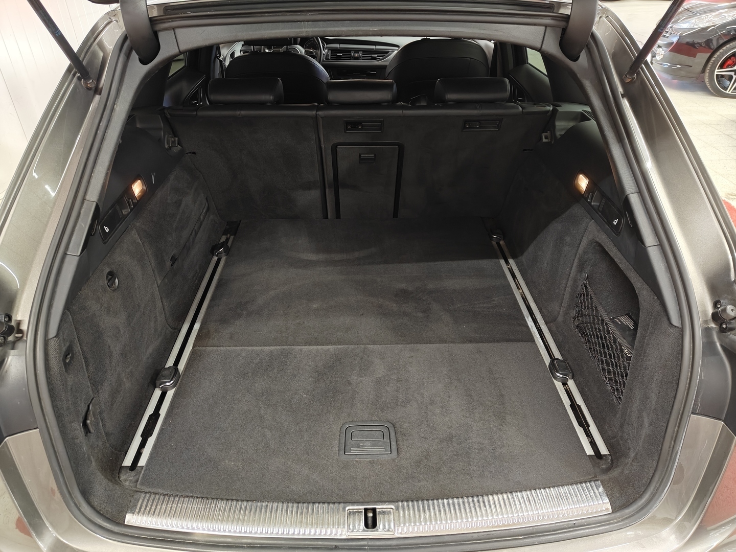 AUDI A6 allroad quattro 2012