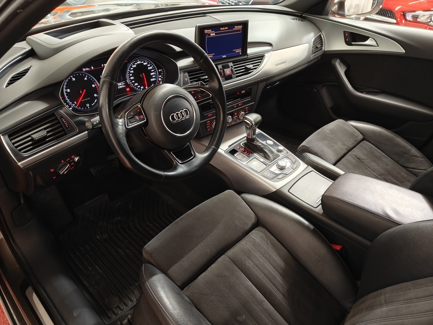 AUDI A6 allroad quattro 2012