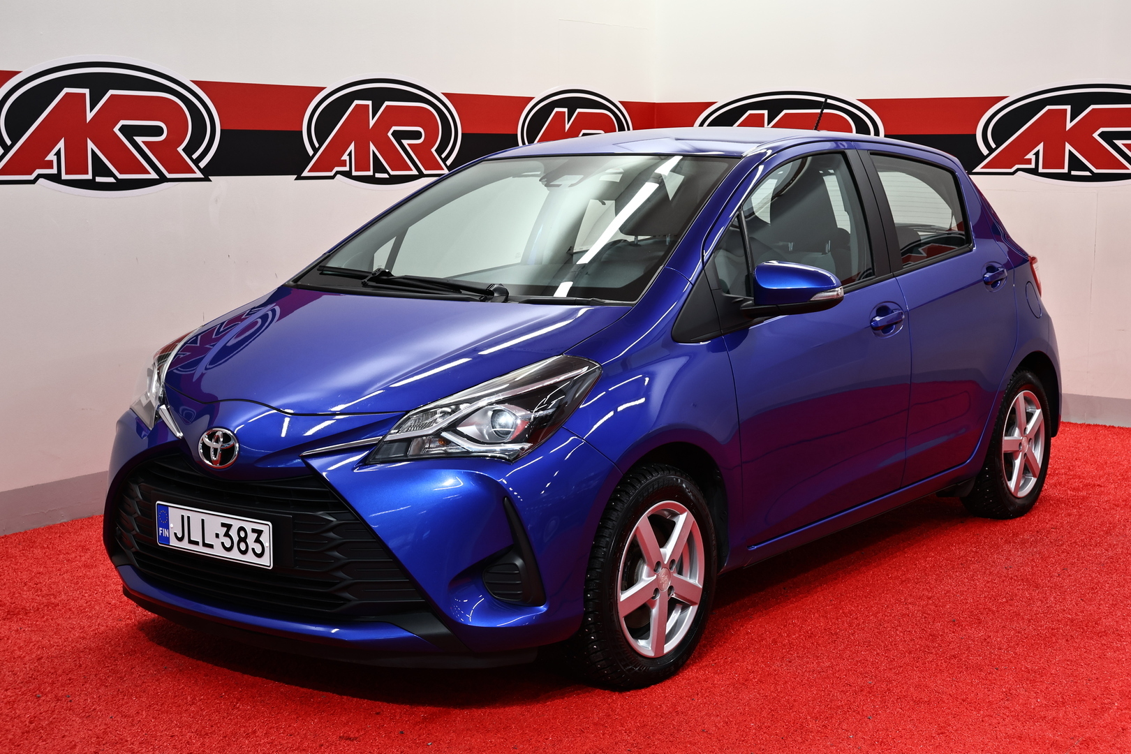 TOYOTA Yaris 2019