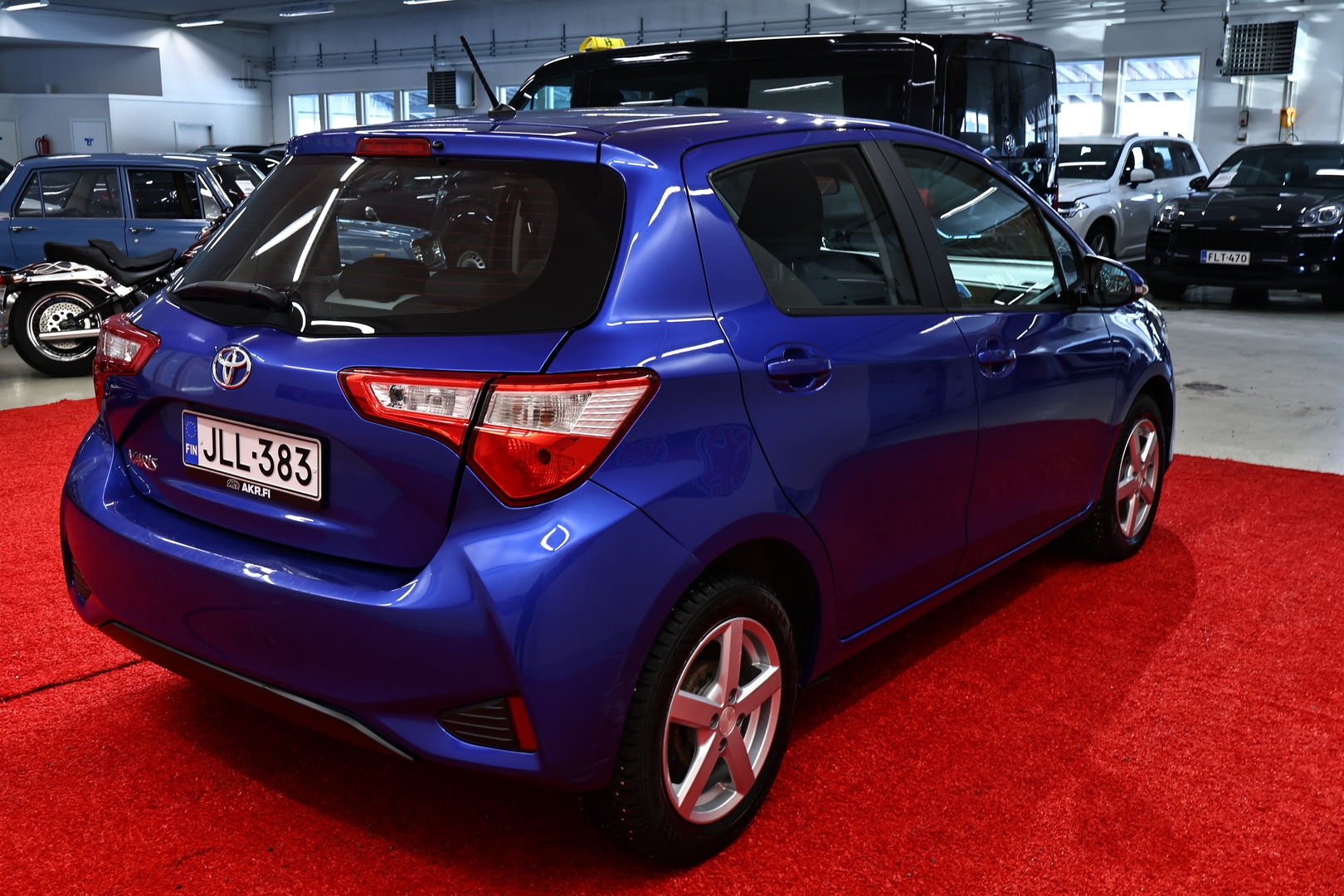 TOYOTA Yaris 2019