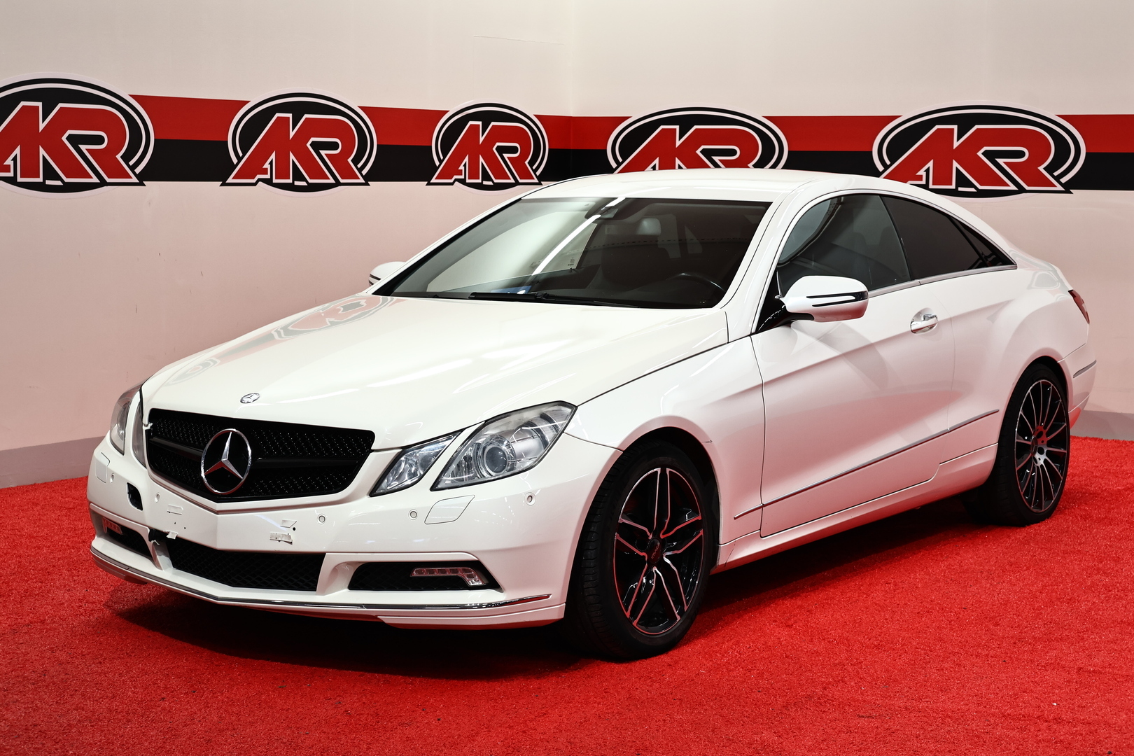 MERCEDES-BENZ E 2010