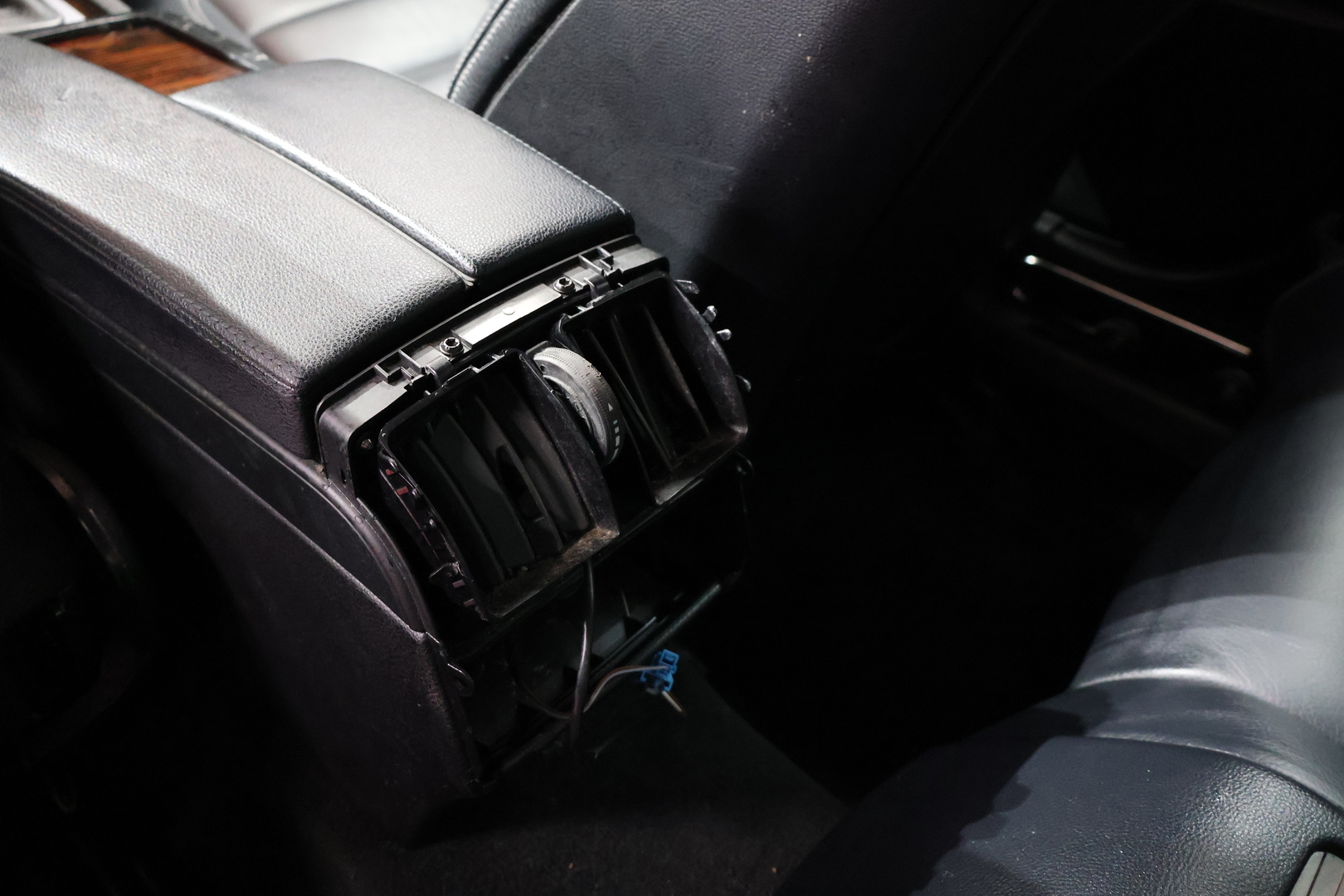 MERCEDES-BENZ E 2010