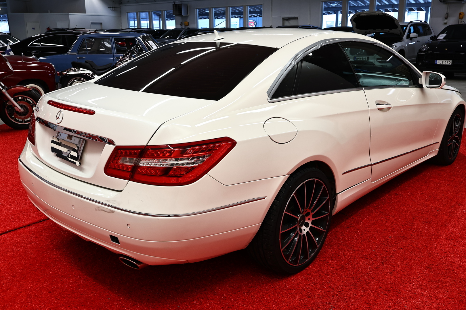 MERCEDES-BENZ E 2010