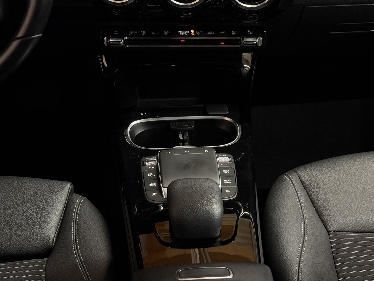 MERCEDES-BENZ CLA 2022