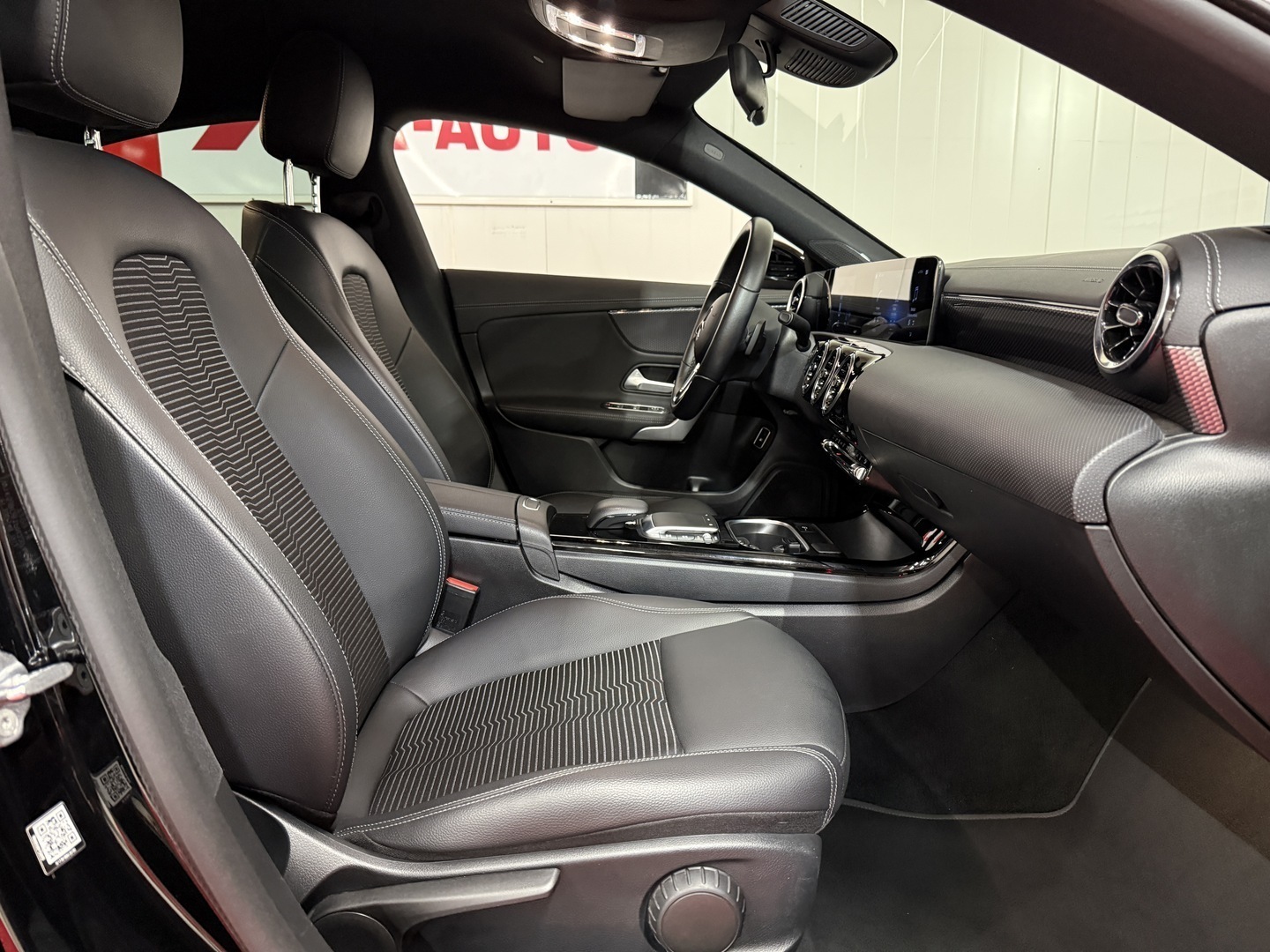 MERCEDES-BENZ CLA 2022