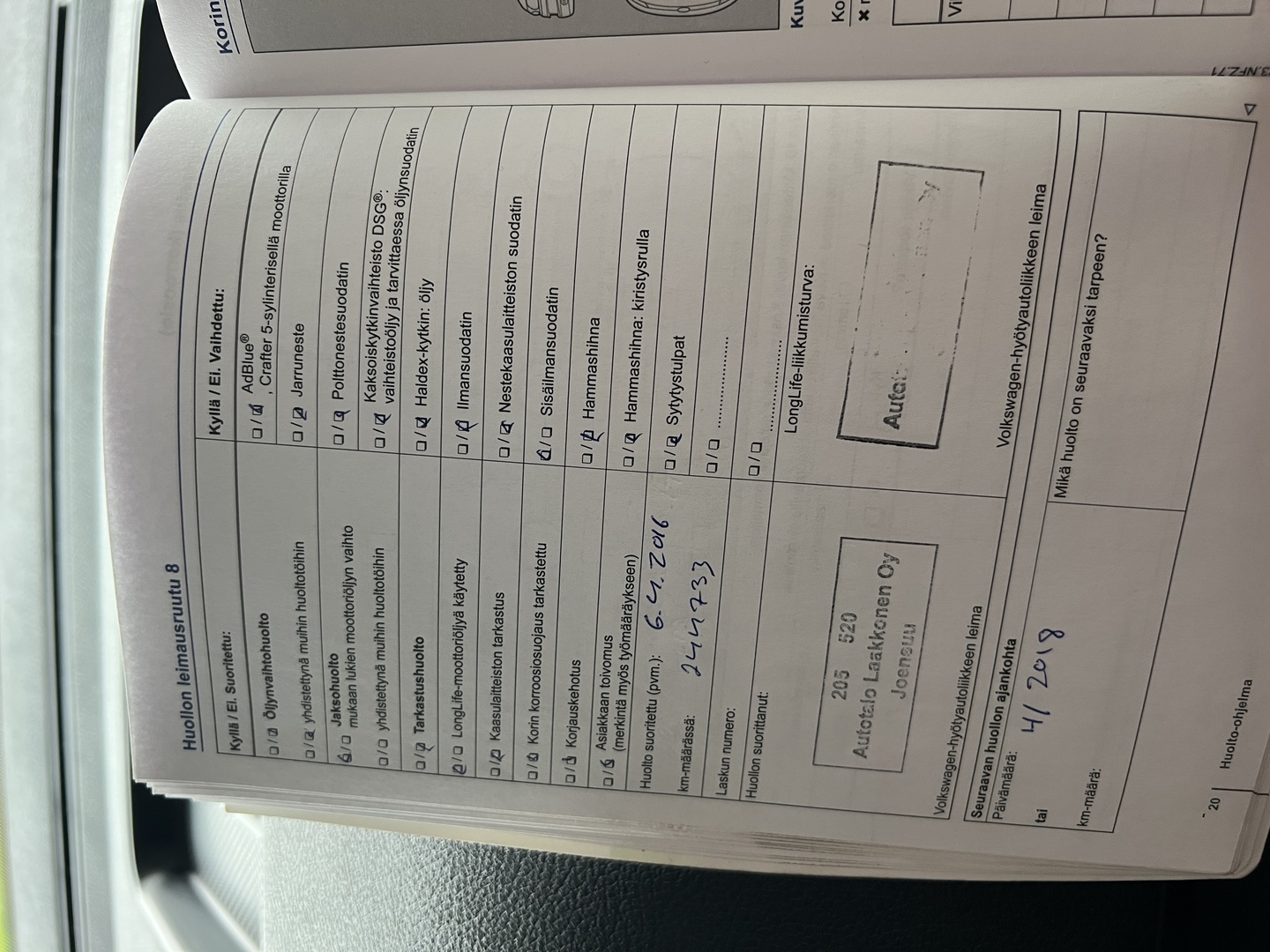 VOLKSWAGEN Caddy Maxi 2012