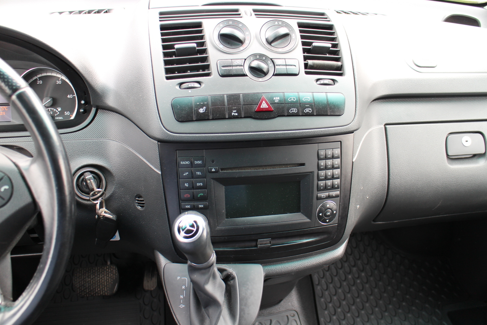 MERCEDES-BENZ Vito 2013