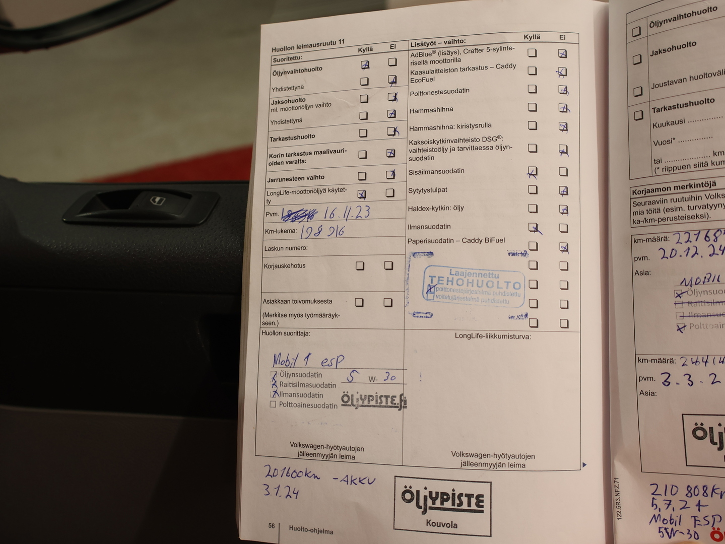 VOLKSWAGEN Transporter 2012