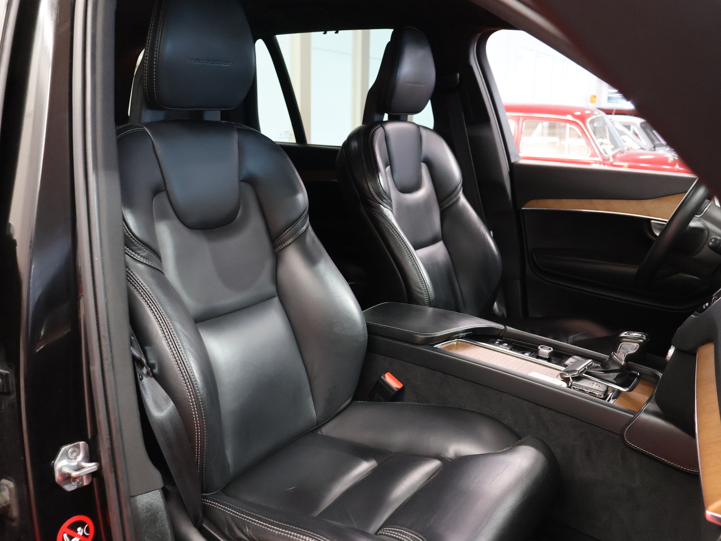 VOLVO XC90 10