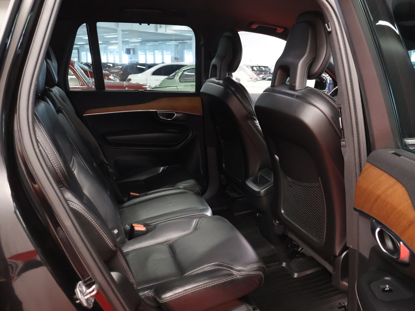 VOLVO XC90 13