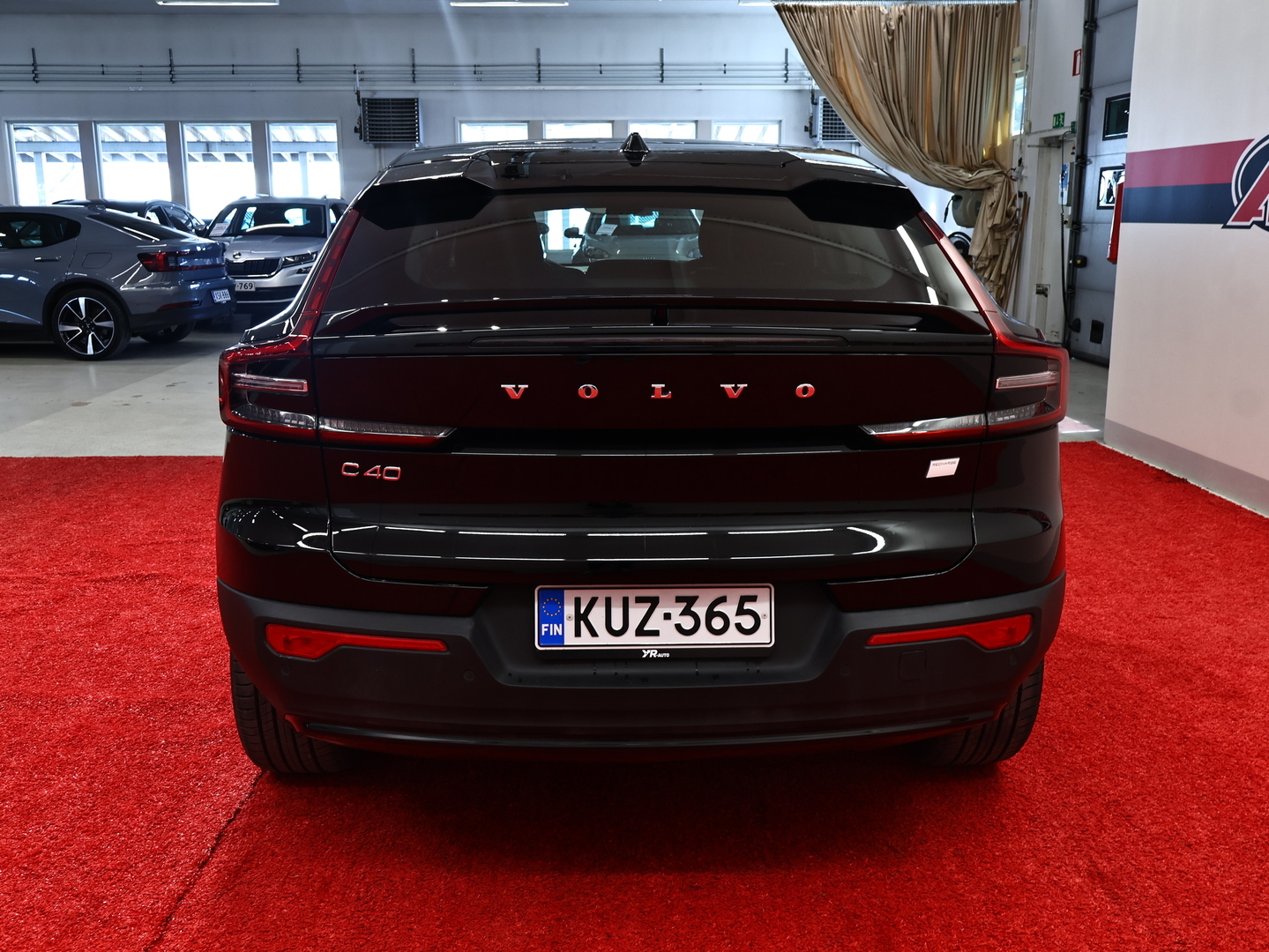 VOLVO C40 2023