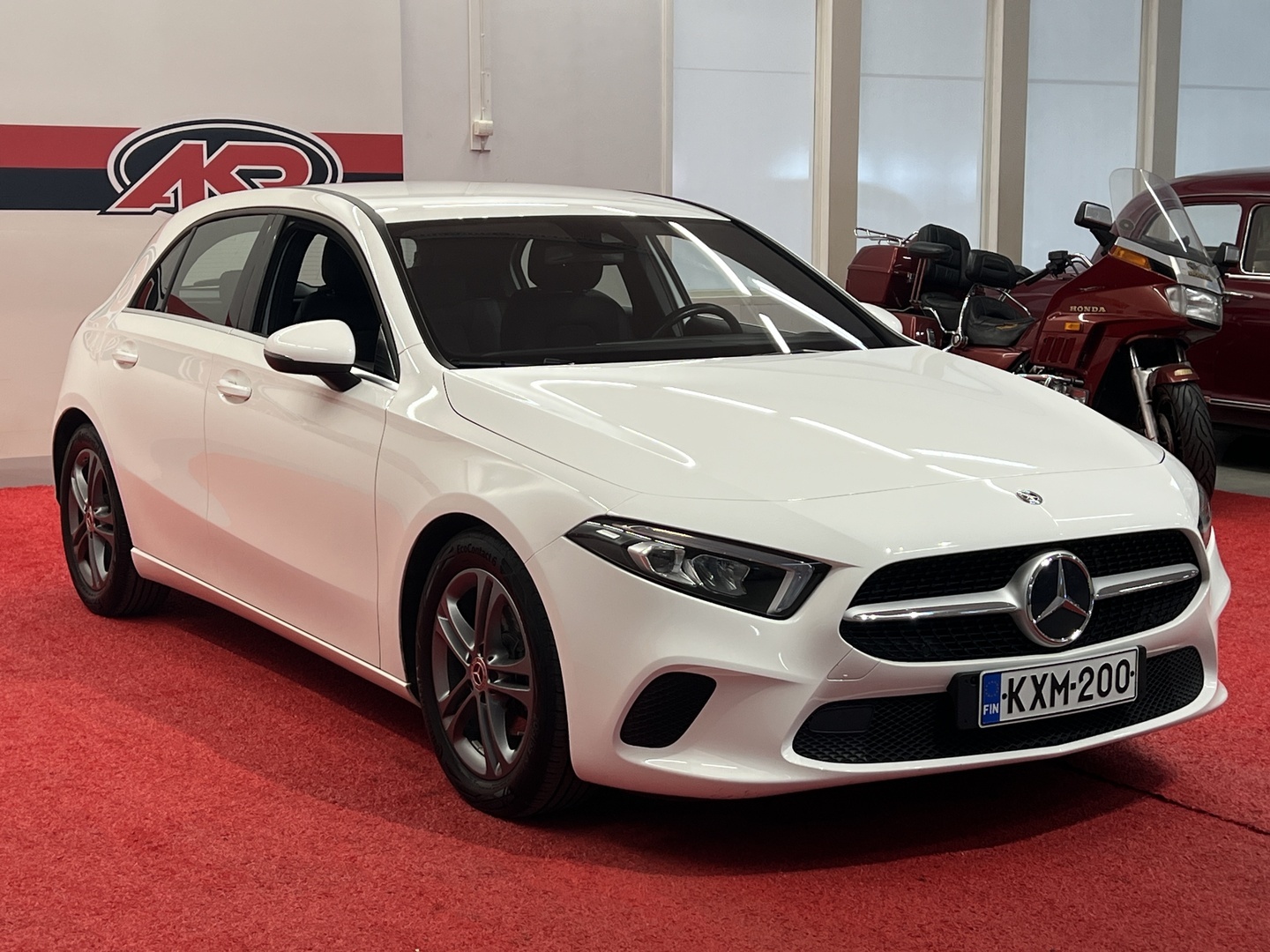 MERCEDES-BENZ A 2020