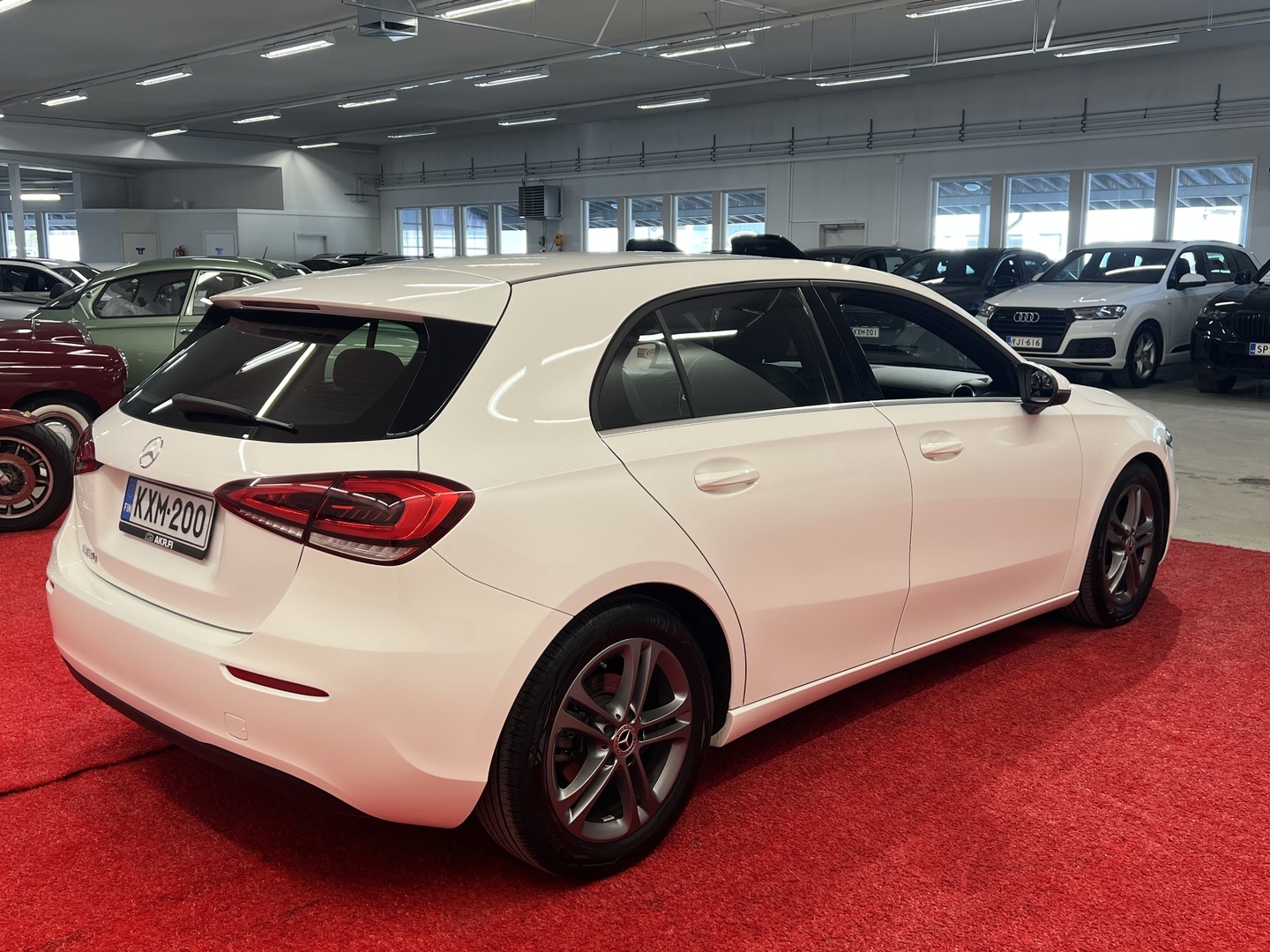 MERCEDES-BENZ A 2020