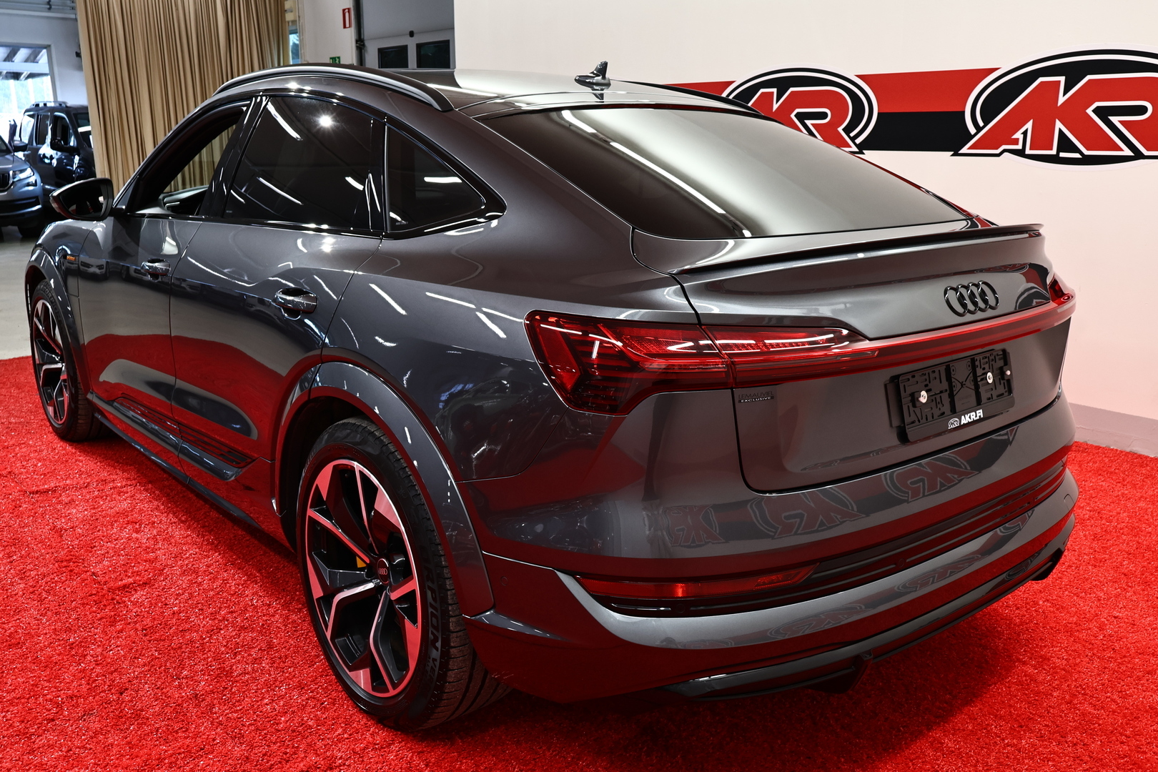 AUDI E-TRON 2022