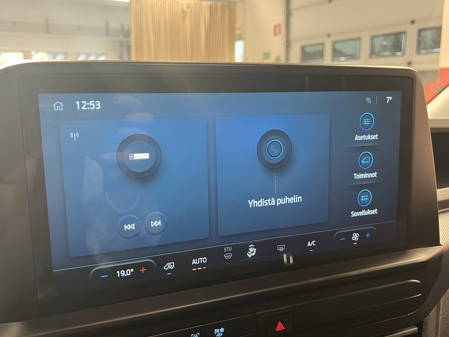 FORD TRANSIT CUSTOM 2024