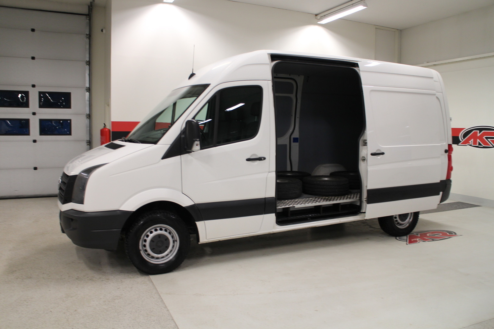 VOLKSWAGEN Crafter 2016