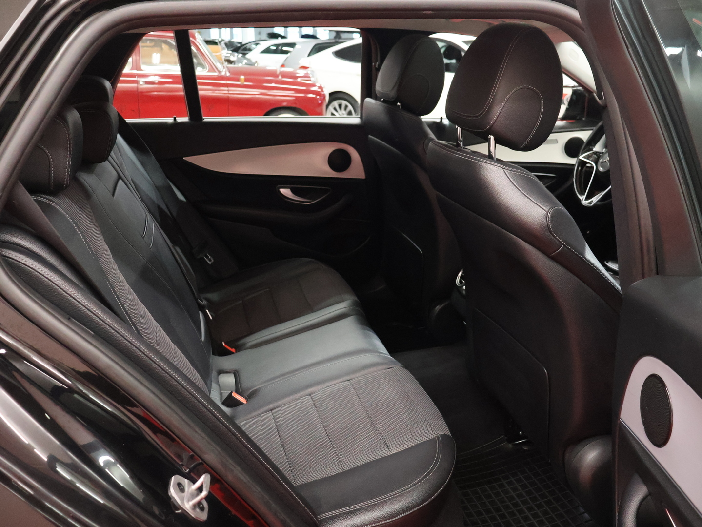 MERCEDES-BENZ E 2021