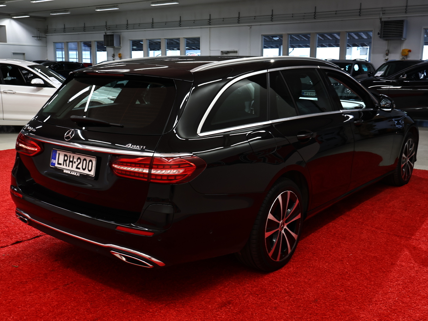 MERCEDES-BENZ E 2021