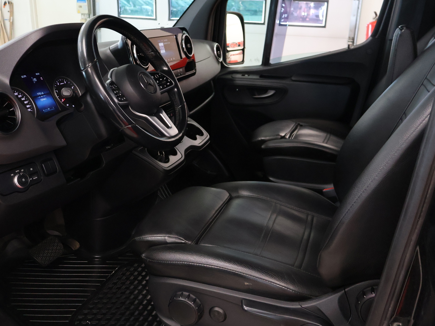 MERCEDES-BENZ Sprinter 2022