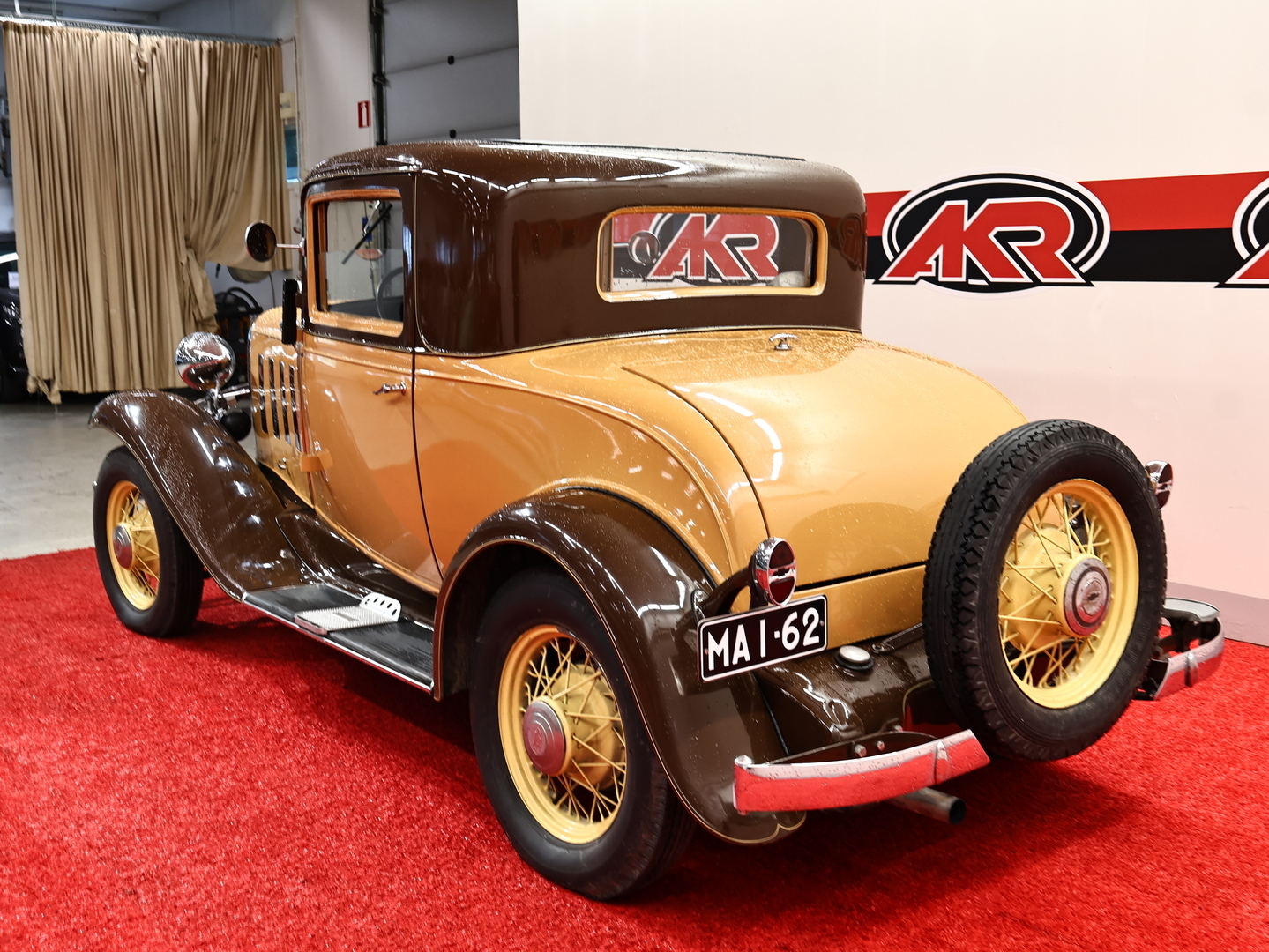 CHEVROLET Deluxe 4