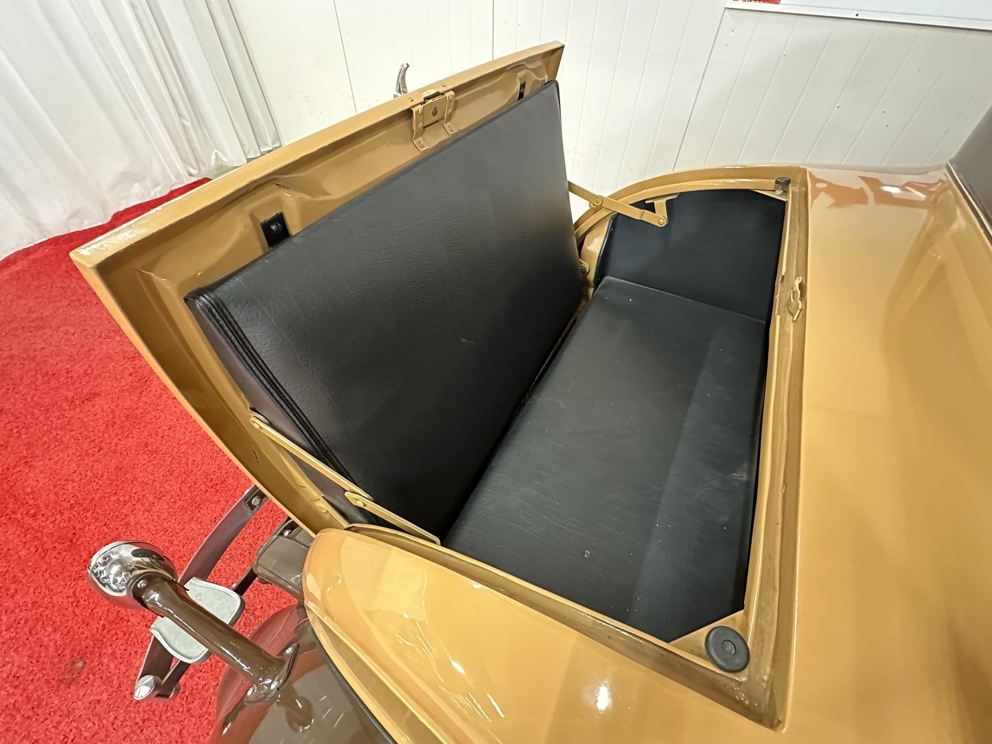 CHEVROLET Deluxe 6