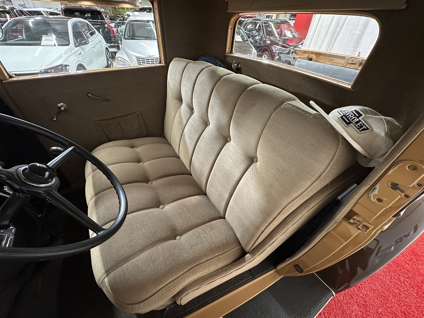 CHEVROLET Deluxe 8