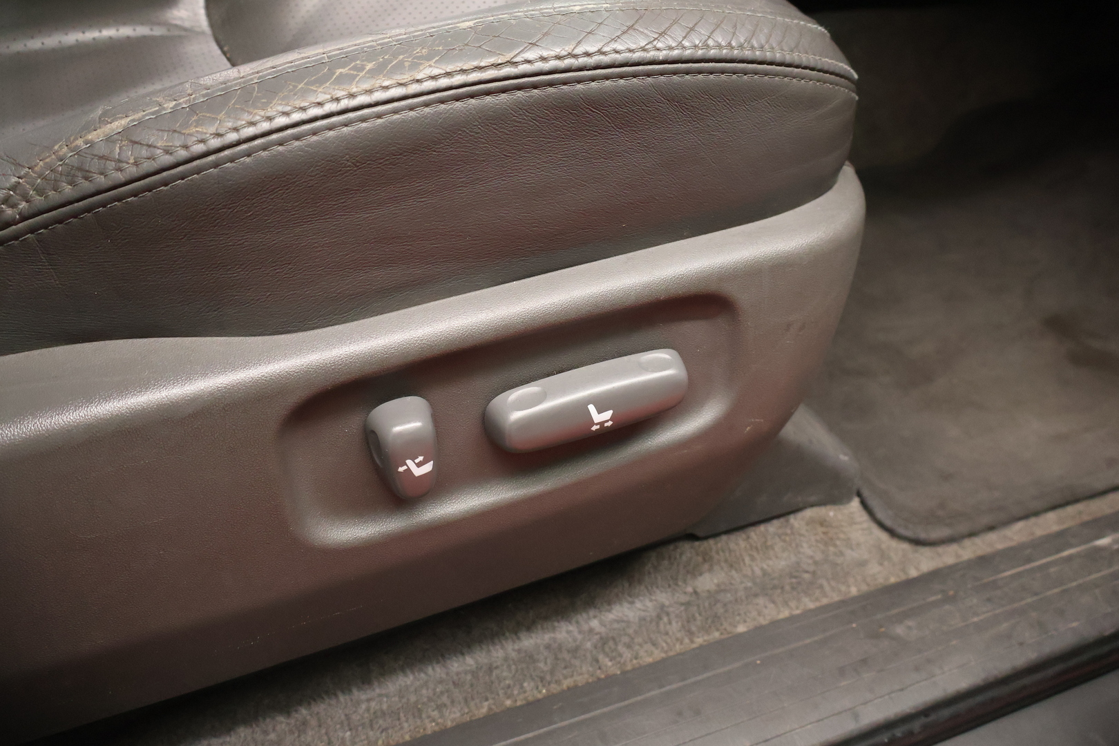 TOYOTA Land Cruiser 2006