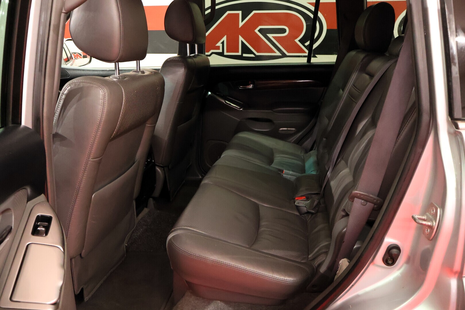 TOYOTA Land Cruiser 2006