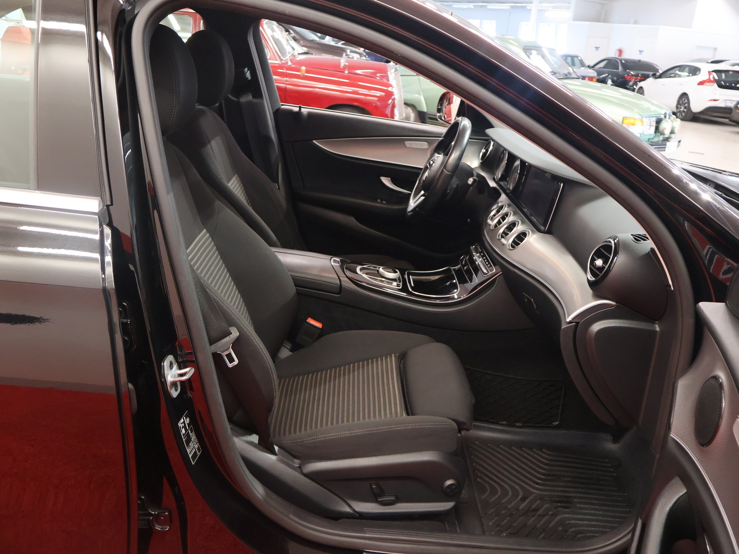 MERCEDES-BENZ E 2018