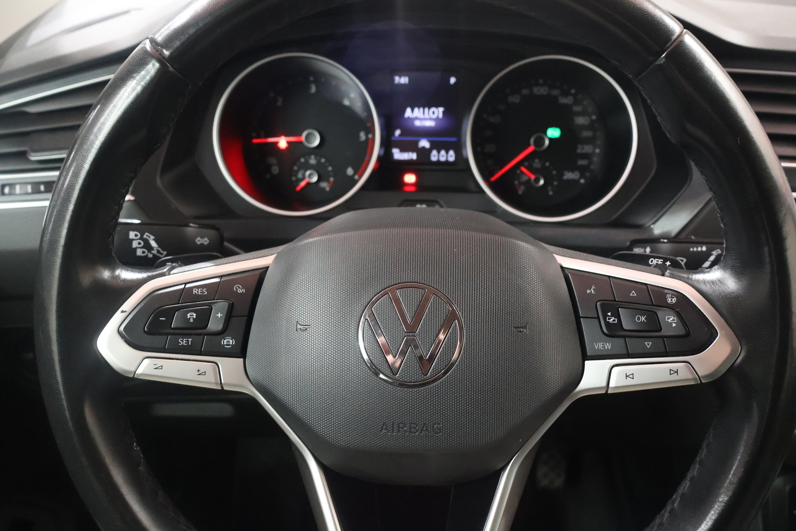 VOLKSWAGEN TIGUAN 2022