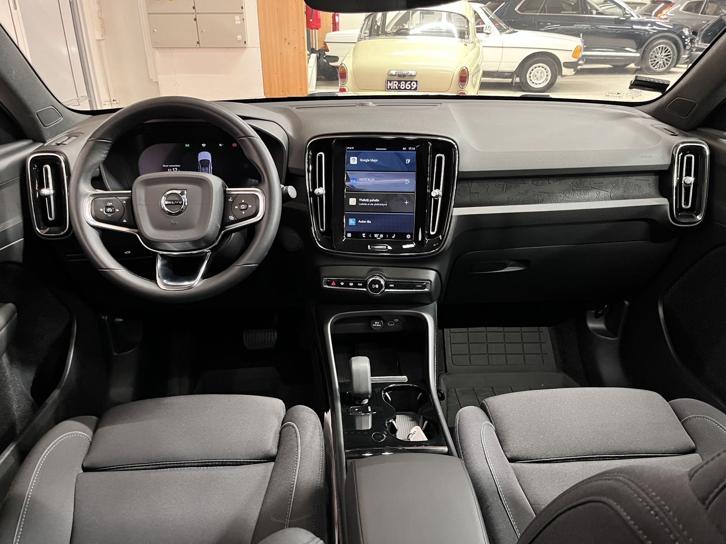 VOLVO C40 2023