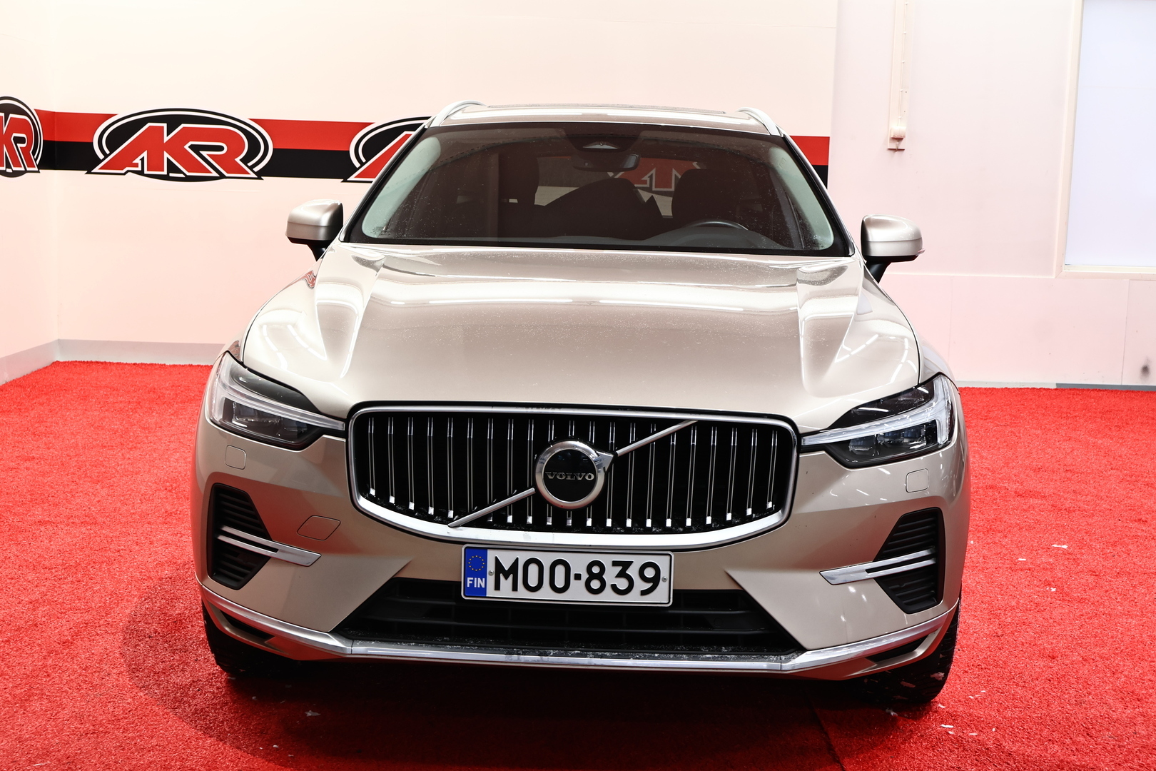 VOLVO XC60 2023