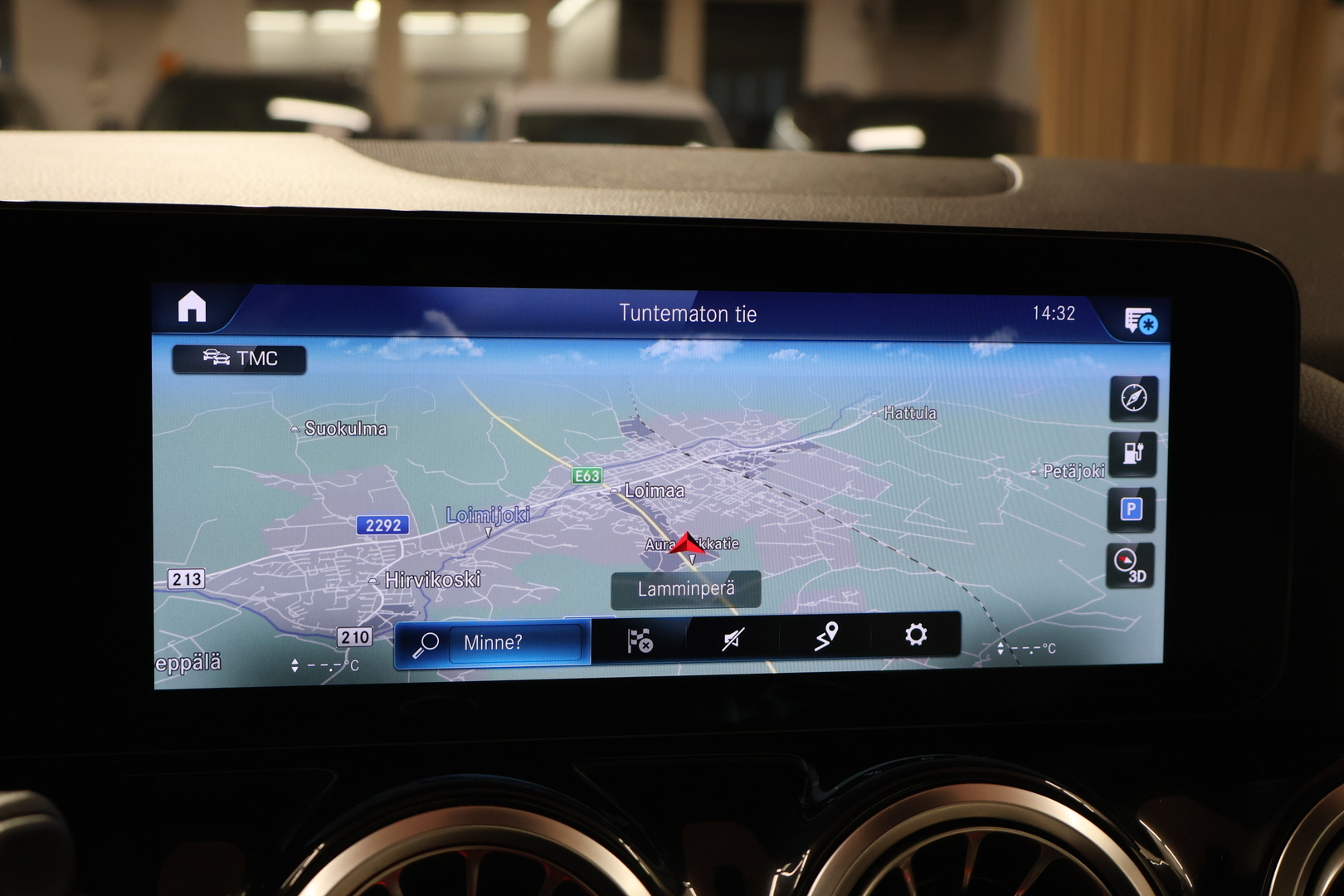 MERCEDES-BENZ EQA 2021