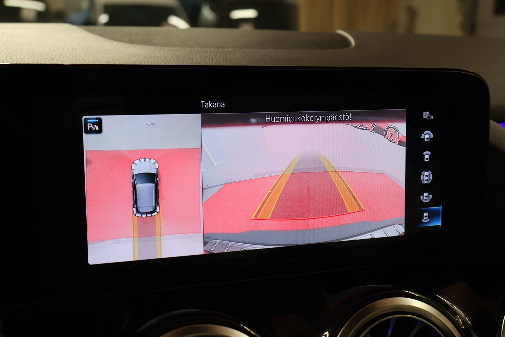 MERCEDES-BENZ EQA 2021